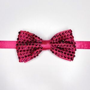 Magenta Men’s rhinestone bowtie perfect for homecoming formal prom